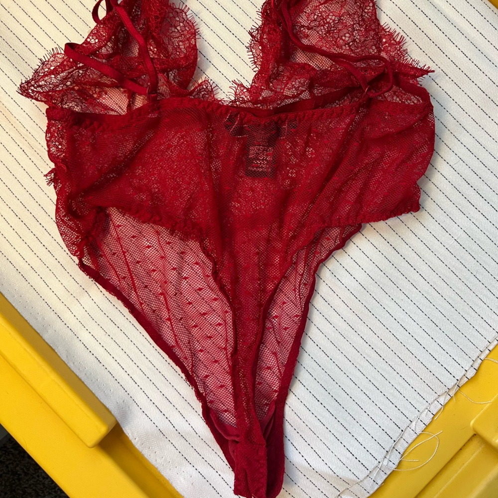Victoria secret - Picture 3 of 3